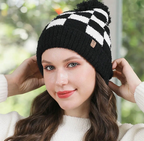 Checkered Beanie w/ Pom Pom
